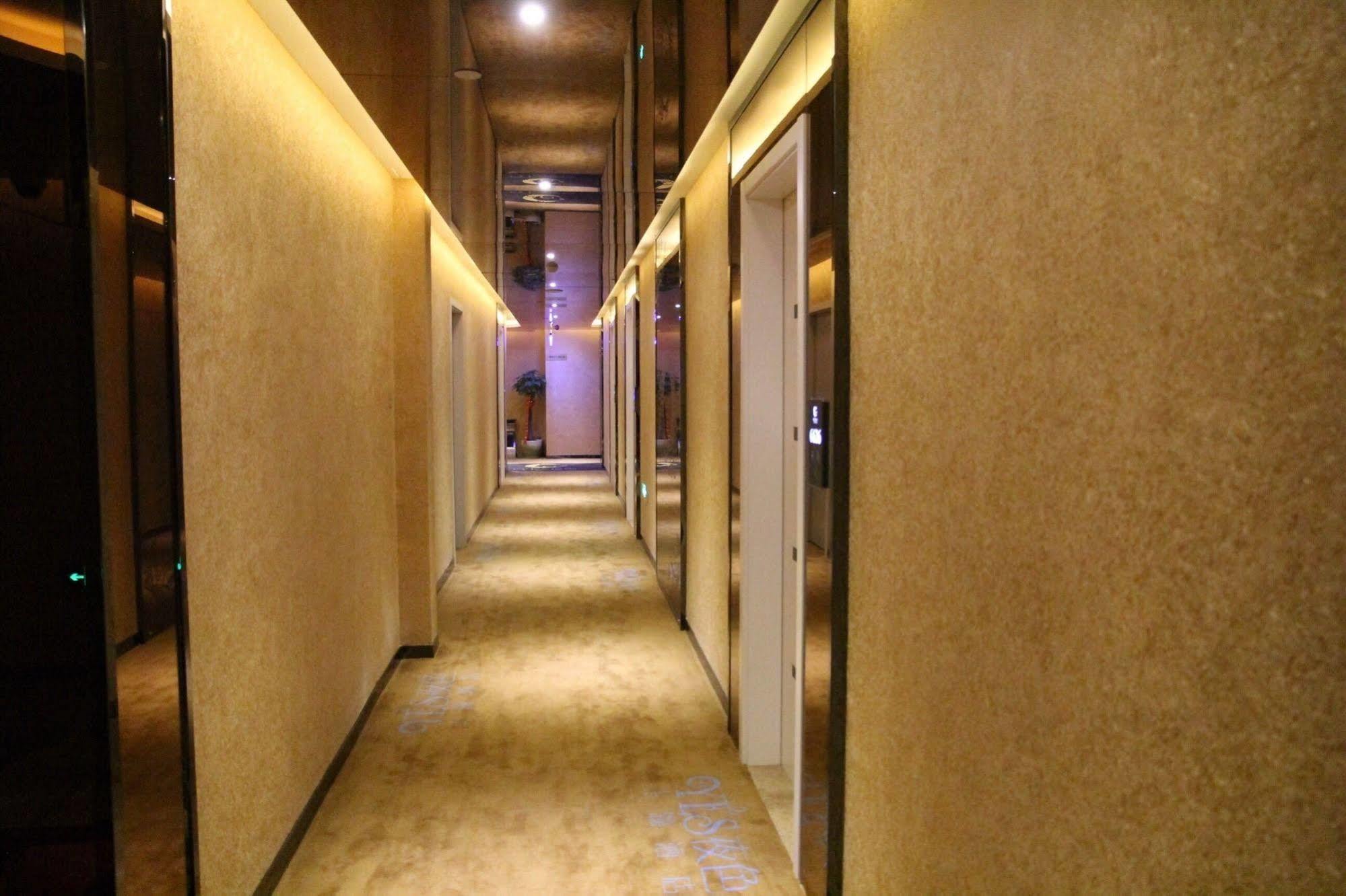 Yes Hotel Shanghai Exterior foto